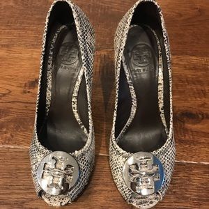 Tory Burch wedges size 7M